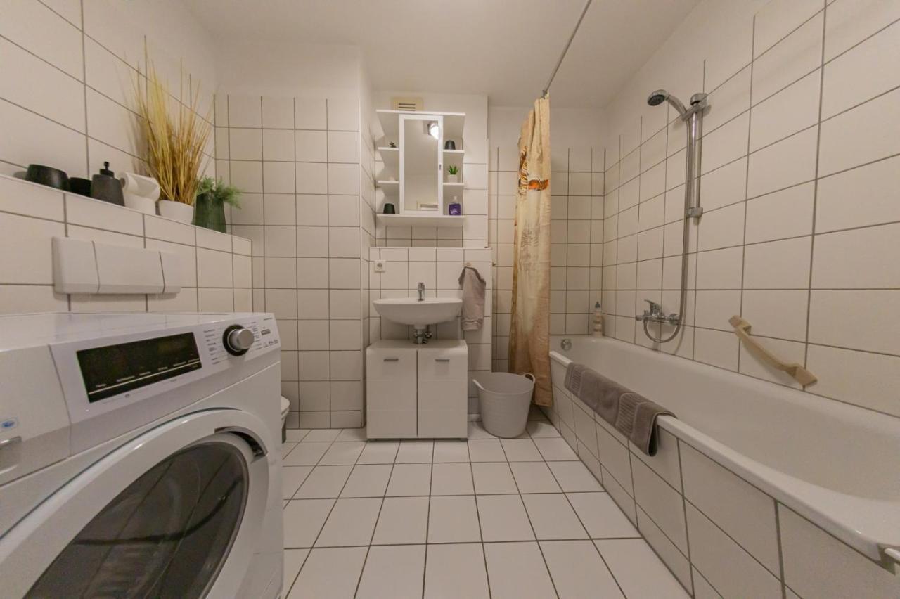 Spreewald-Apartment, 75Qm, 2 Schlafzimmer, Tiefgarage, Balkon, Netflix, Waschtrockner Cottbus Dış mekan fotoğraf